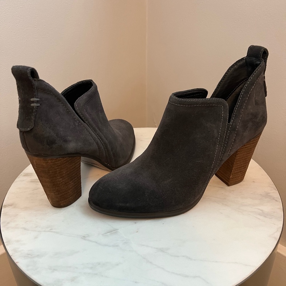 Vince Camuto Gray Ankle Bootie